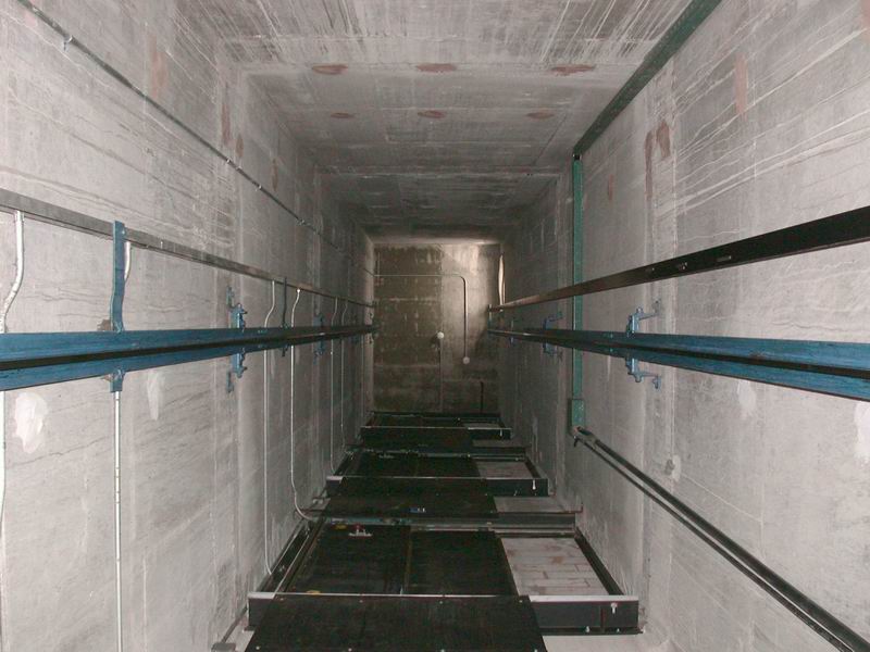 عمق چاه آسانسور