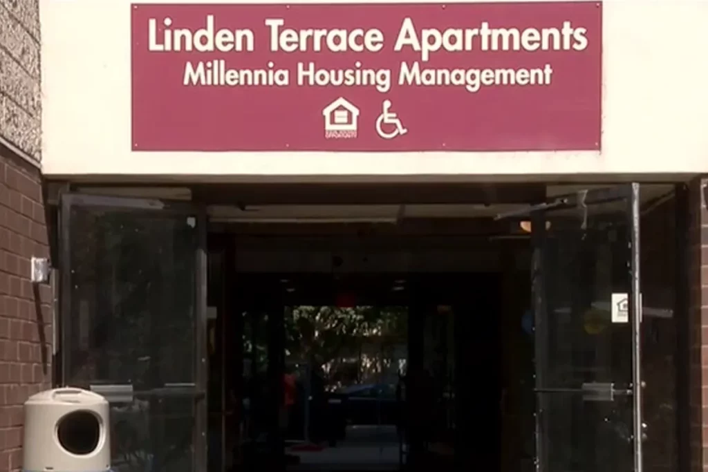 Outage of both elevators in the Linden Terrance building in the Harrisburg apartment complex 9 قطعی آسانسور ساختمان Linden Terrance