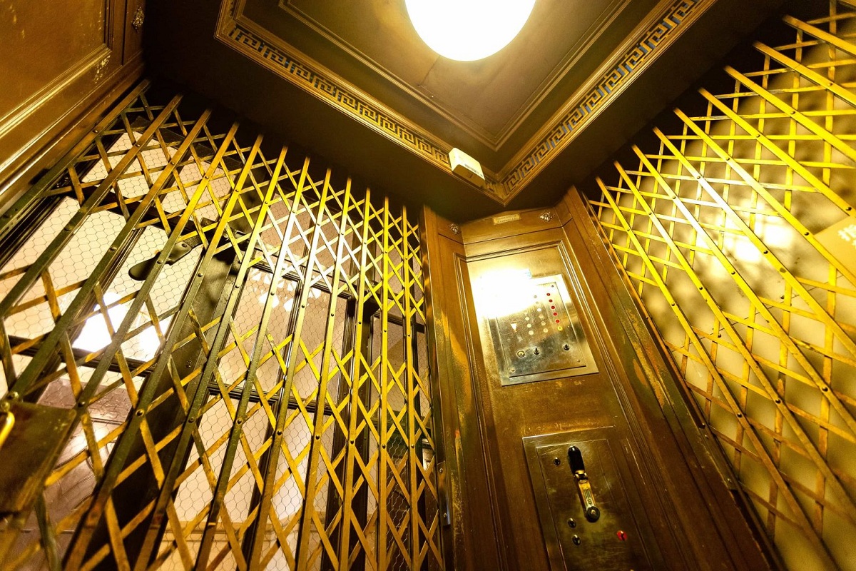 قدیمی ترین آسانسور ژاپن