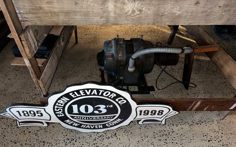 مشخصات فنی آسانسور ماشین‌آلات شرقی