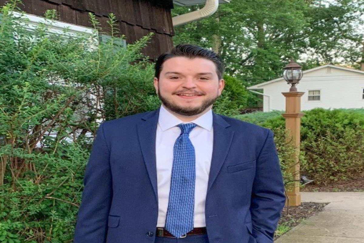 پیوستن گرگ دکولا به Start Elevator